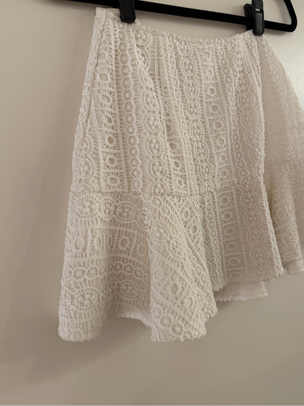 Women's White Lace Top & Skirt Set - Picture 5 of 7